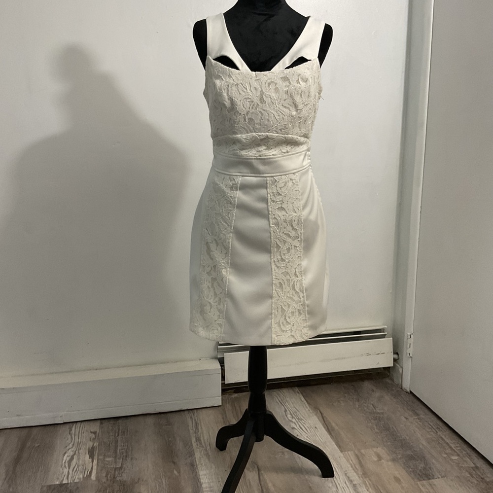 Elegant White Lace Dress